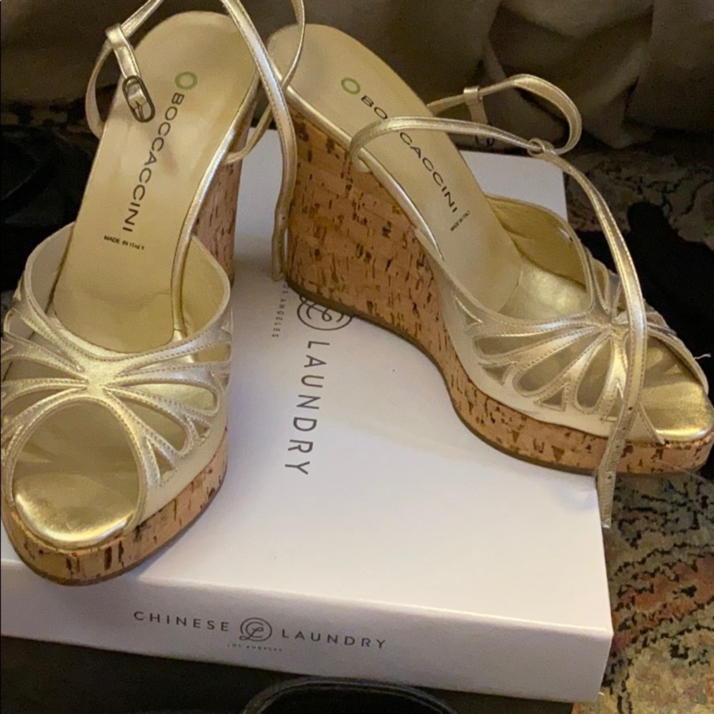 Gold wedges